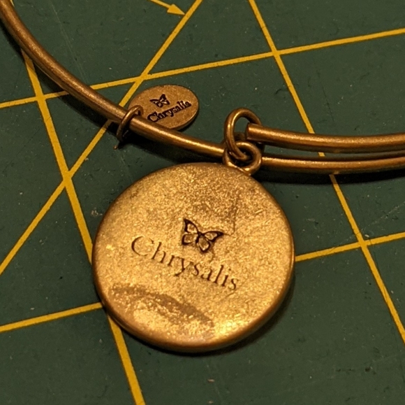 Chrysalis nautical charm bracelet bangle - adjustable gold tone - Picture 3 of 14